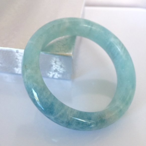 NWOT Natural Blue Aquamarine Crystal Bangle 56mm - Picture 2 of 16
